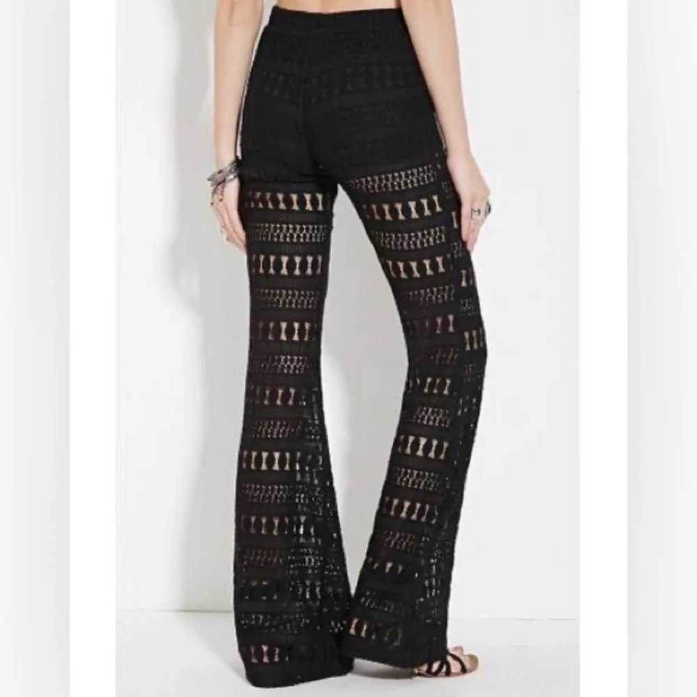 Forever 21 crotchet pants - Picture 1 of 12